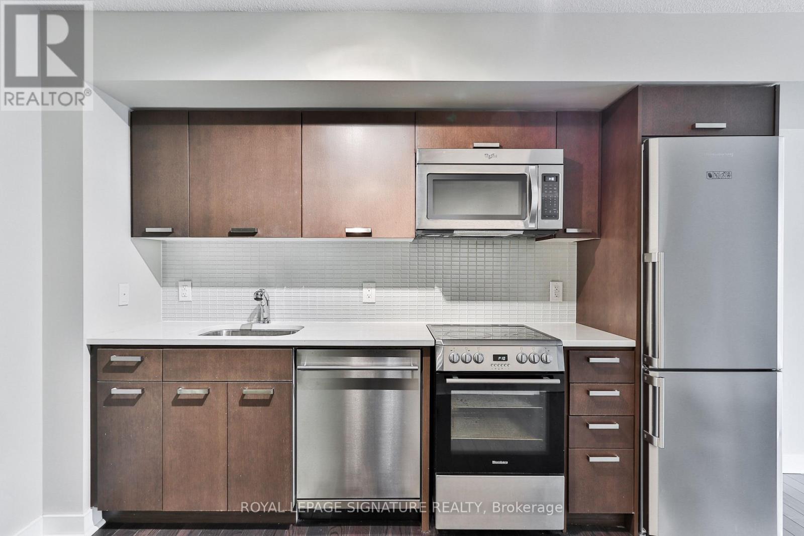 812 - 295 Adelaide Street W, Toronto, Ontario  M5V 1P7 - Photo 5 - C12485835