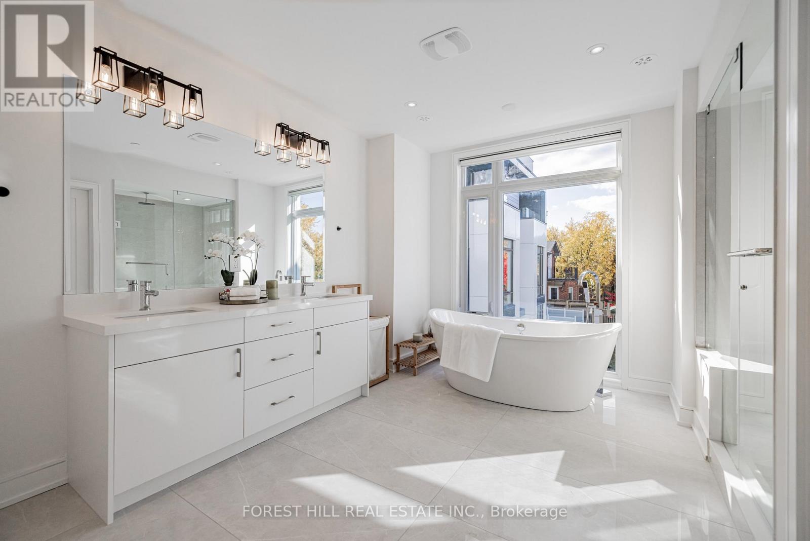 7 Flax Field Lane, Toronto, Ontario  M4G 1Y4 - Photo 17 - C12485848