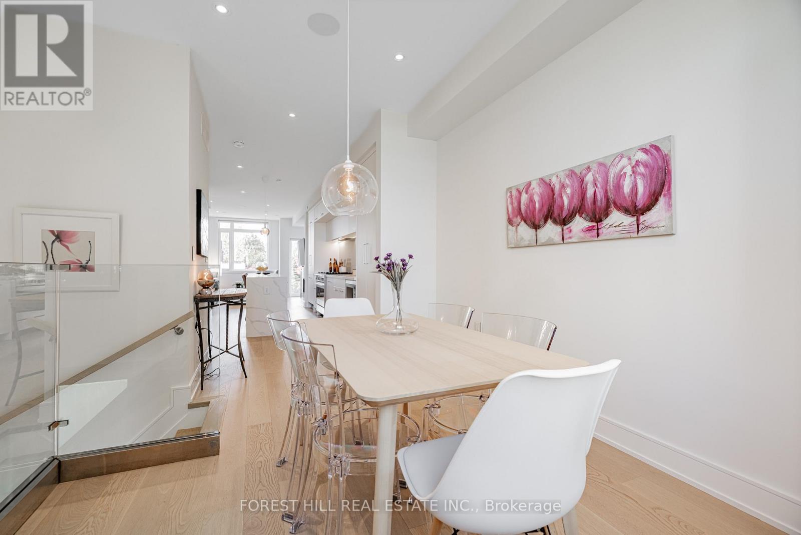 7 Flax Field Lane, Toronto, Ontario  M4G 1Y4 - Photo 4 - C12485848