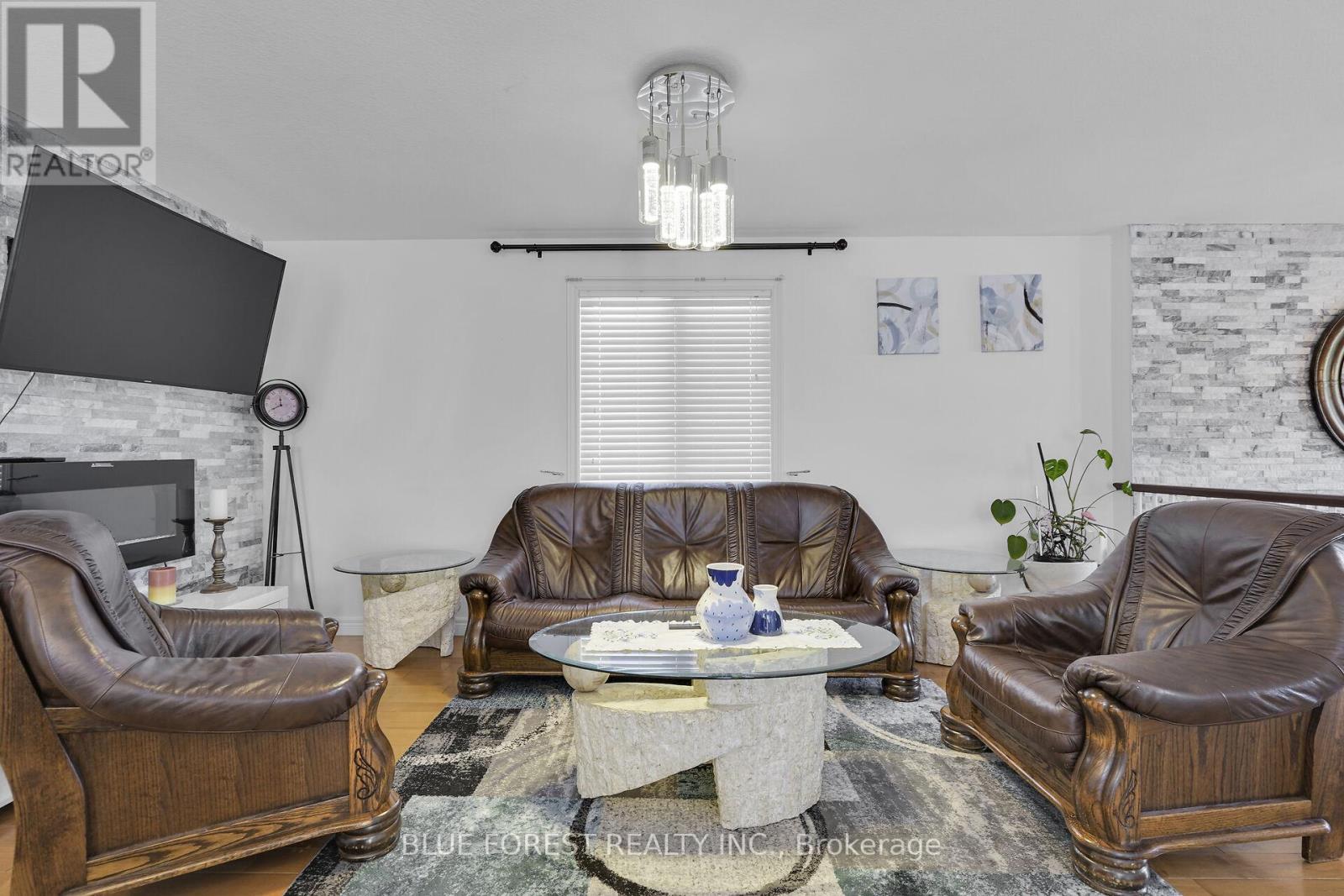 1233 Savannah Drive, London North, Ontario  N5X 4P2 - Photo 12 - X12485905