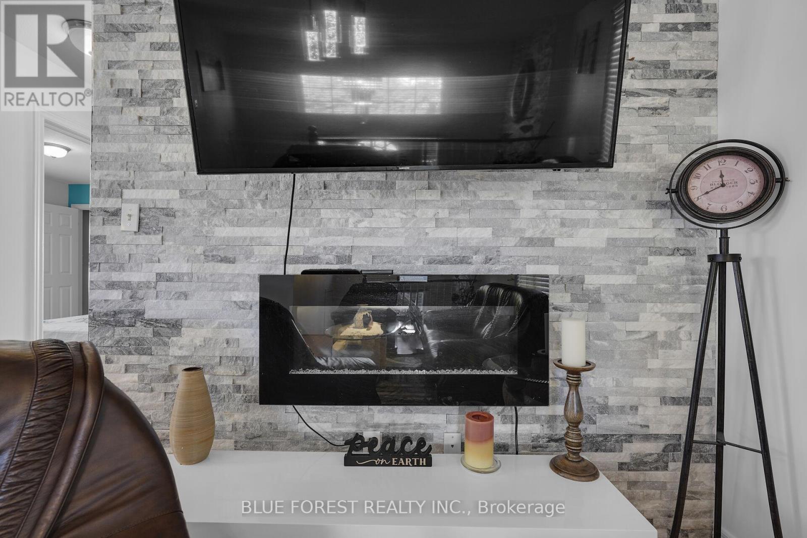 1233 Savannah Drive, London North, Ontario  N5X 4P2 - Photo 15 - X12485905