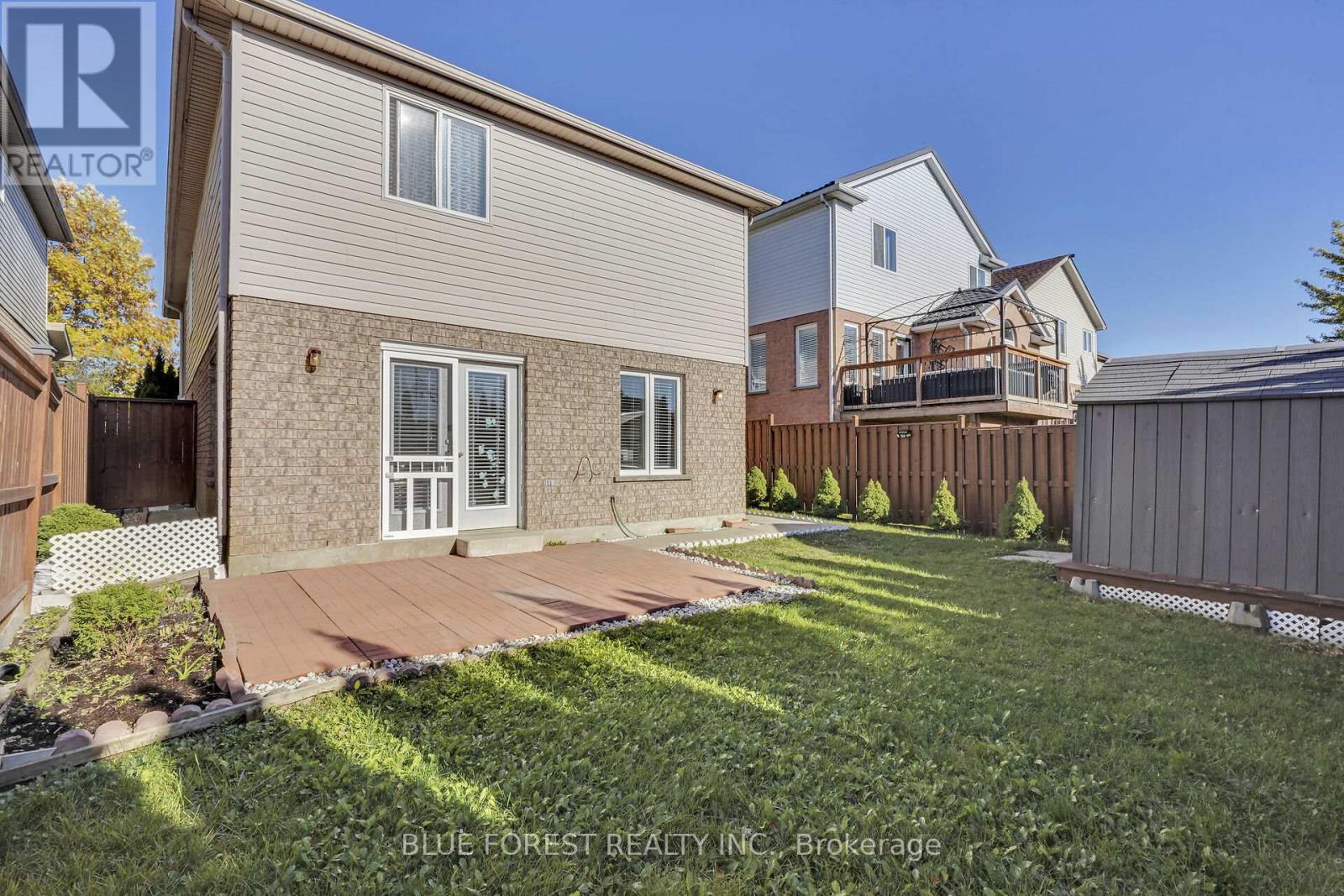 1233 Savannah Drive, London North, Ontario  N5X 4P2 - Photo 36 - X12485905