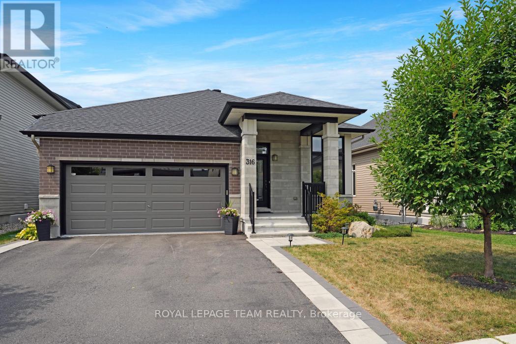316 SERENADE CRESCENT W, Ottawa, Ontario