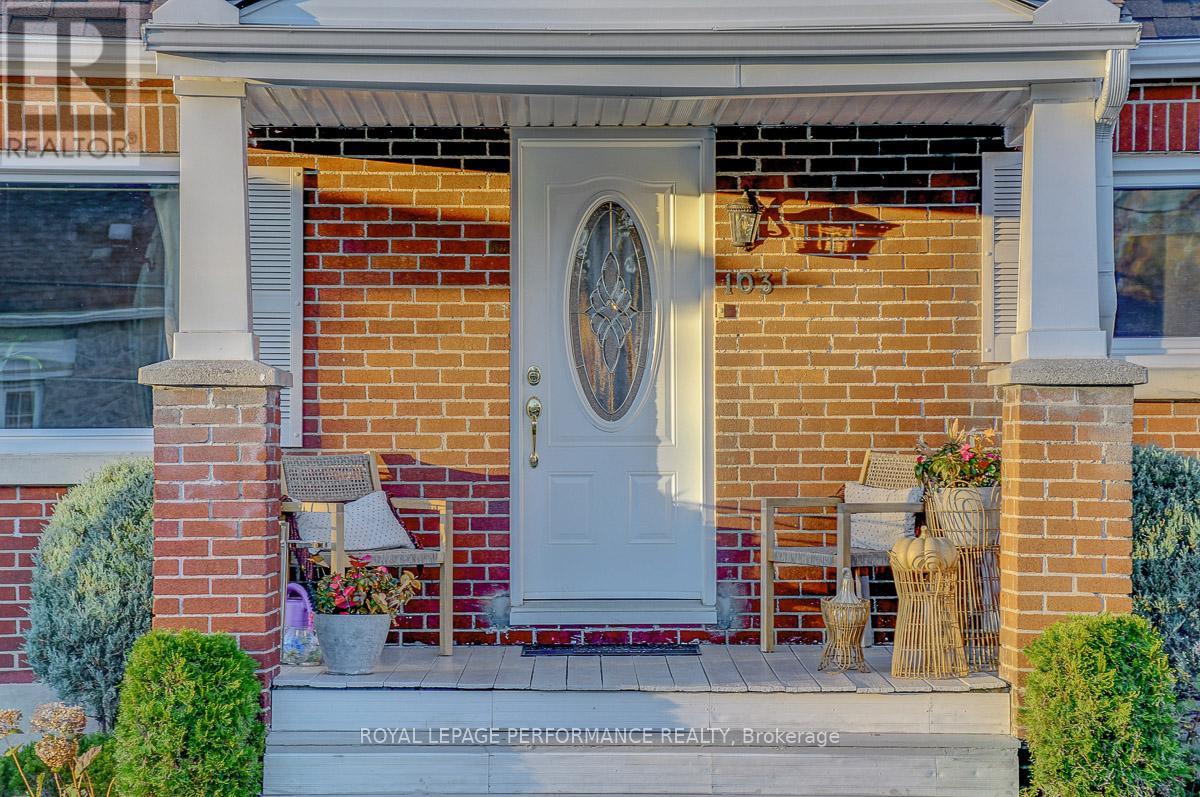 103 Glynn Avenue, Ottawa, Ontario  K1K 1S7 - Photo 3 - X12485968