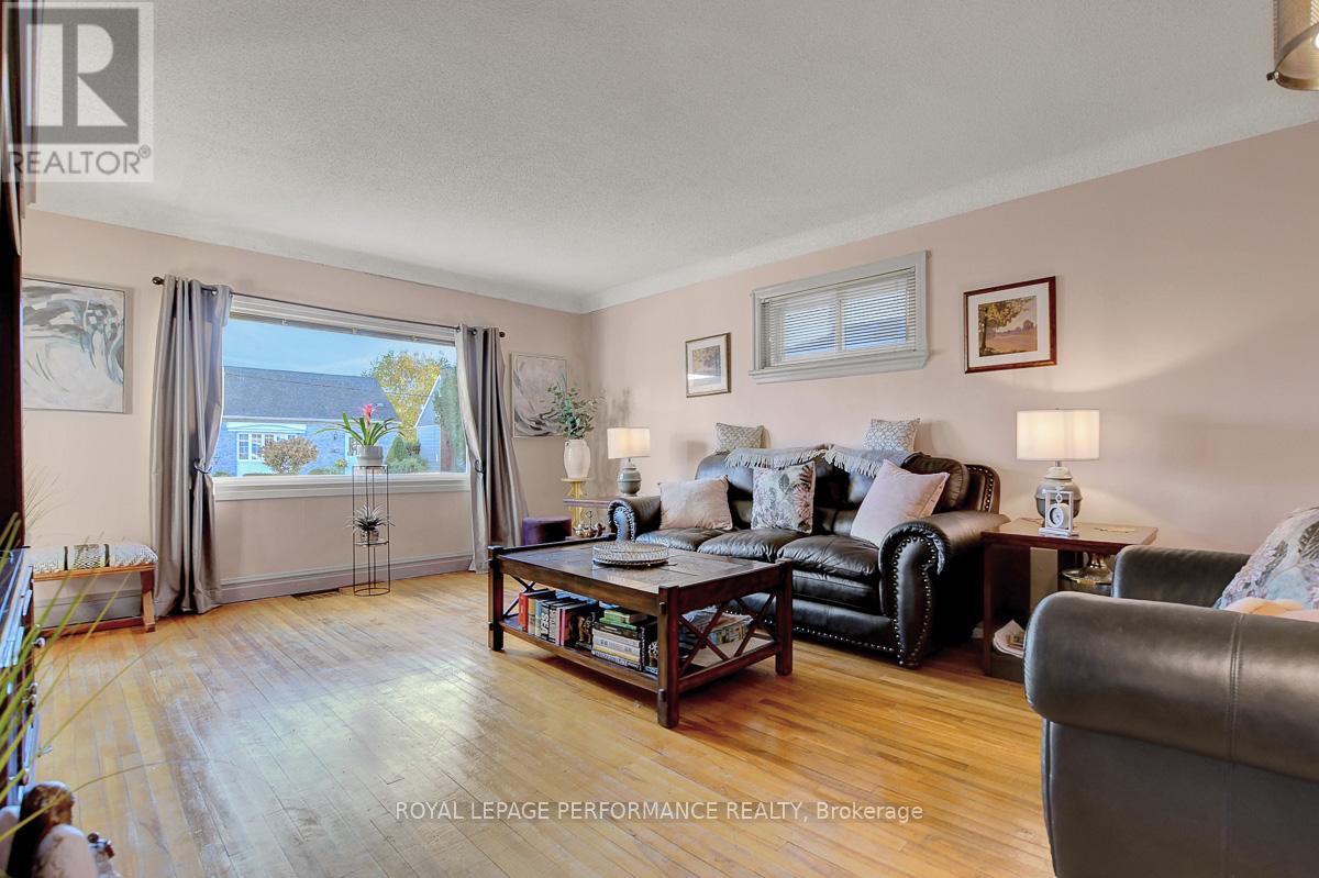 103 Glynn Avenue, Ottawa, Ontario  K1K 1S7 - Photo 6 - X12485968