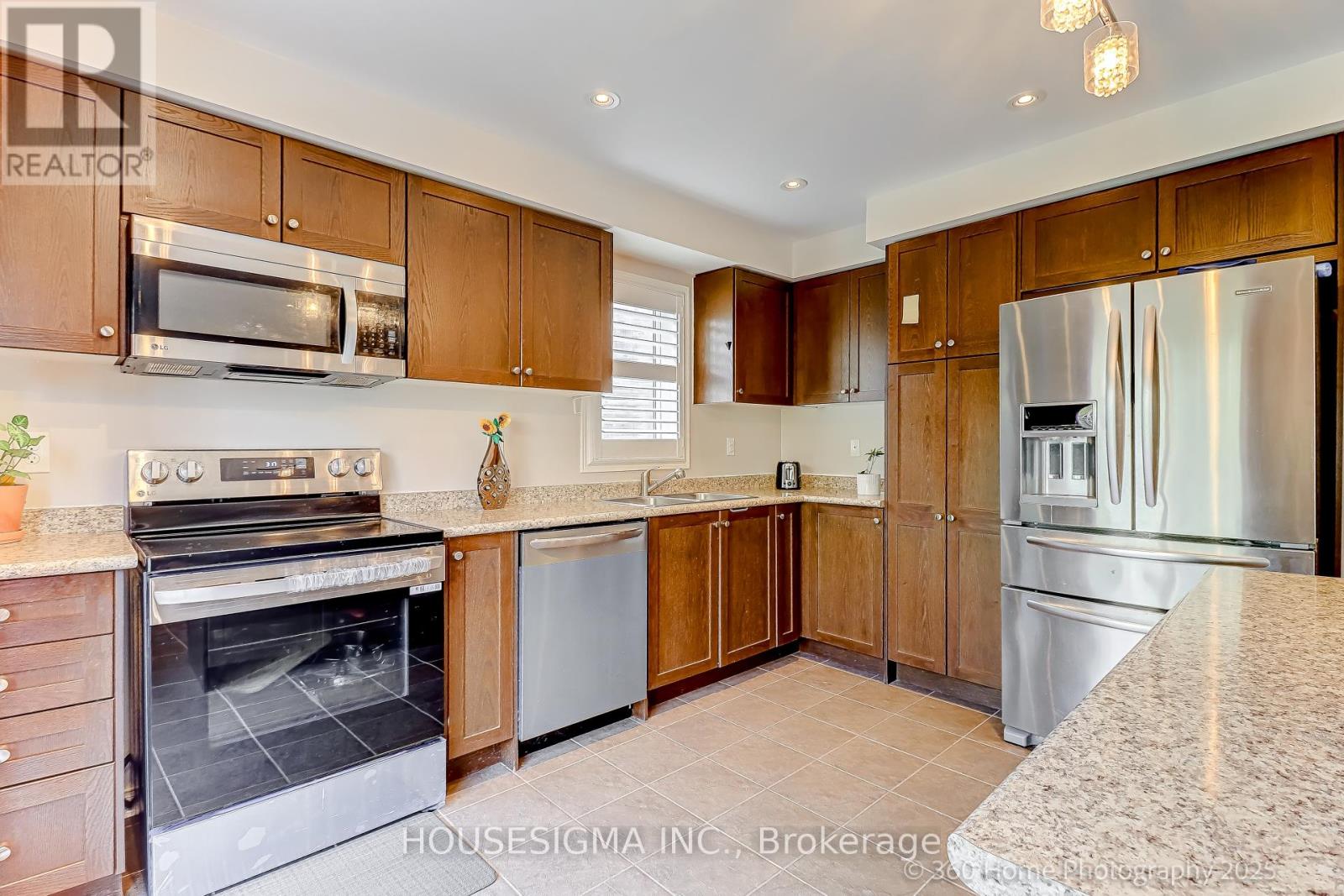 17 Mchugh Road, Ajax, Ontario  L1Z 0M8 - Photo 11 - E12485832