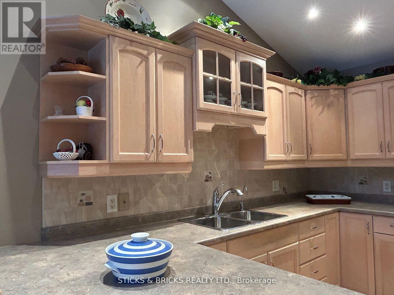 12 - 3241 Montrose Road, Niagara Falls, Ontario  L2H 3L3 - Photo 13 - X12485858