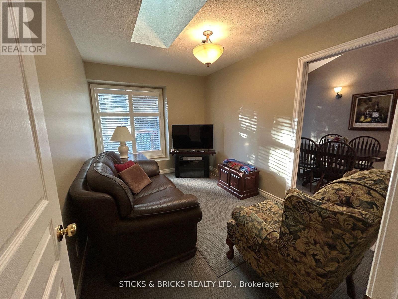 12 - 3241 Montrose Road, Niagara Falls, Ontario  L2H 3L3 - Photo 20 - X12485858