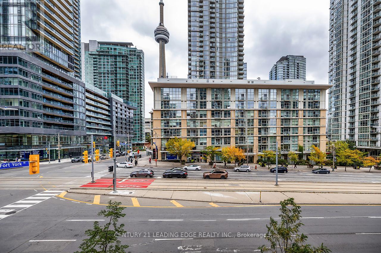 318 - 15 BRUNEL COURT, Toronto, Ontario