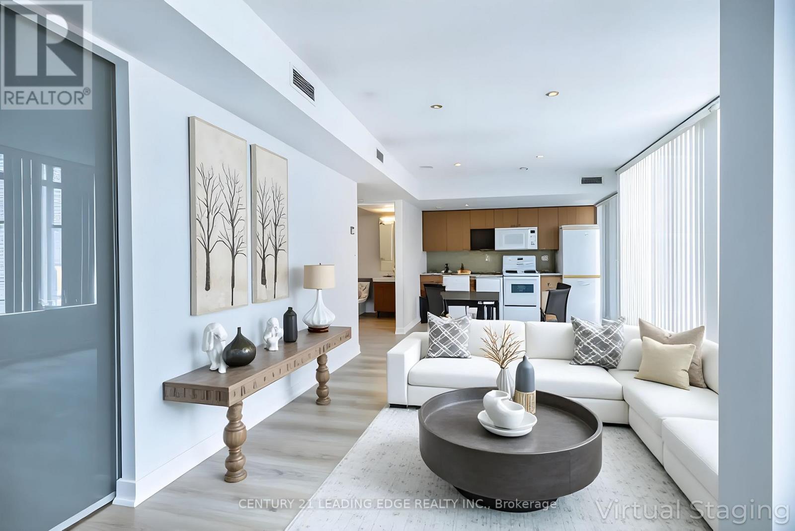 318 - 15 Brunel Court, Toronto, Ontario  M5V 3Y6 - Photo 3 - C12467548