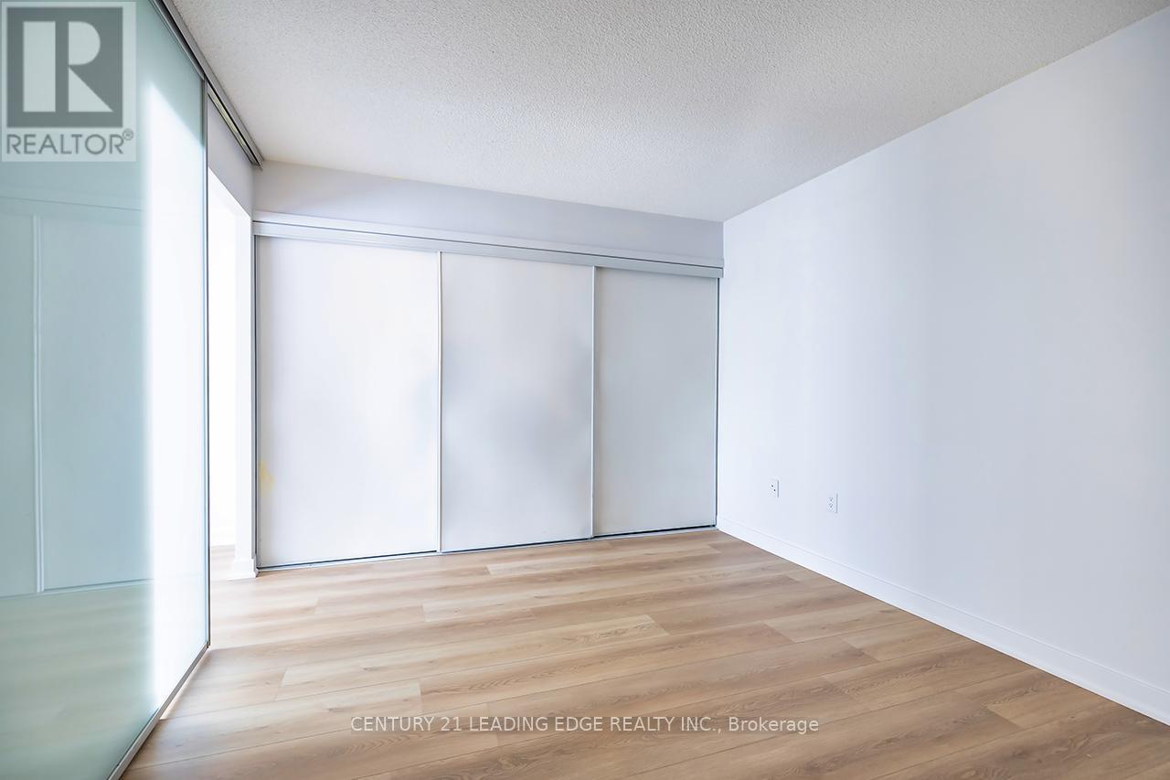 318 - 15 Brunel Court, Toronto, Ontario  M5V 3Y6 - Photo 10 - C12467548