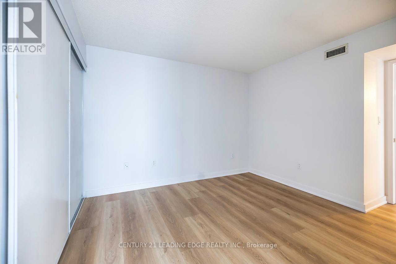 318 - 15 Brunel Court, Toronto, Ontario  M5V 3Y6 - Photo 11 - C12467548