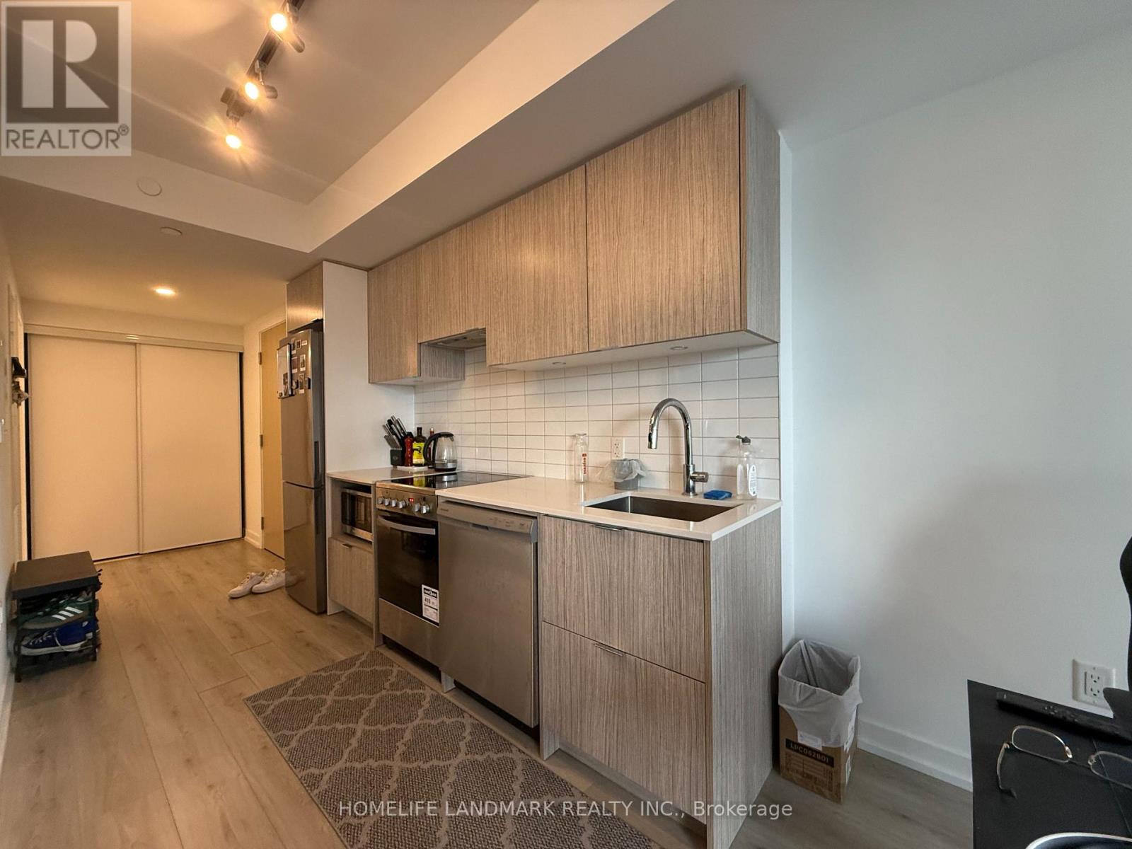 2612 - 395 Bloor Street, Toronto, Ontario  M4W 0B4 - Photo 5 - C12472064