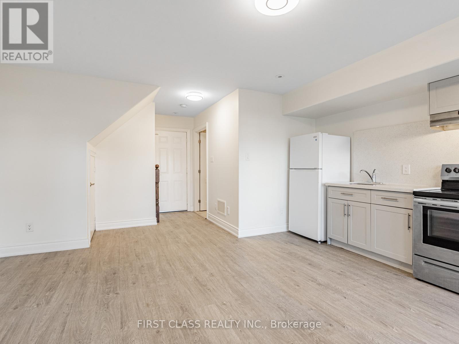 24 Golden Spruce Lane, Vaughan, Ontario  L6A 0J6 - Photo 25 - N12485787