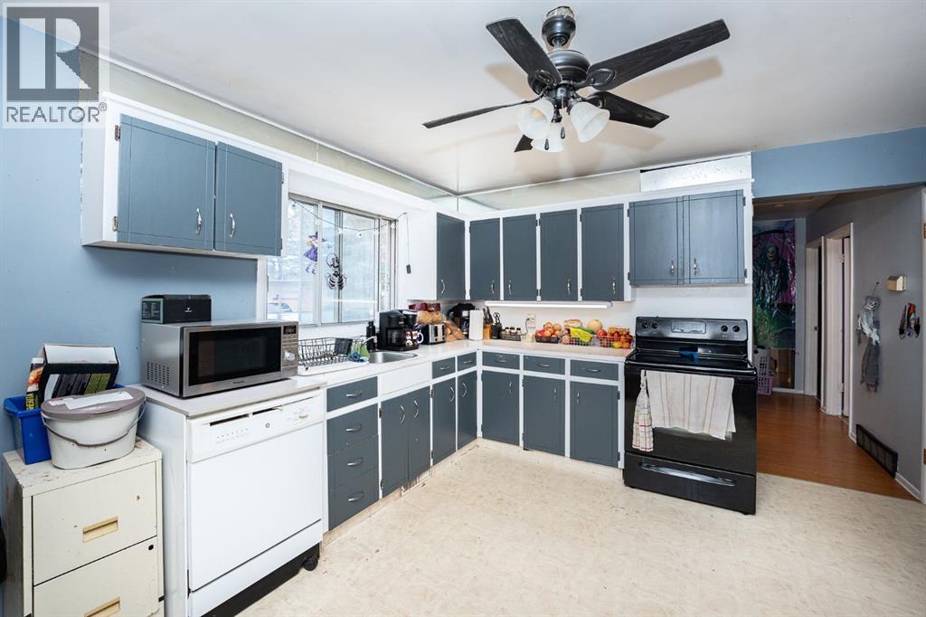 4524 73 Street Nw, Calgary, Alberta  T3B 2M4 - Photo 5 - A2267336