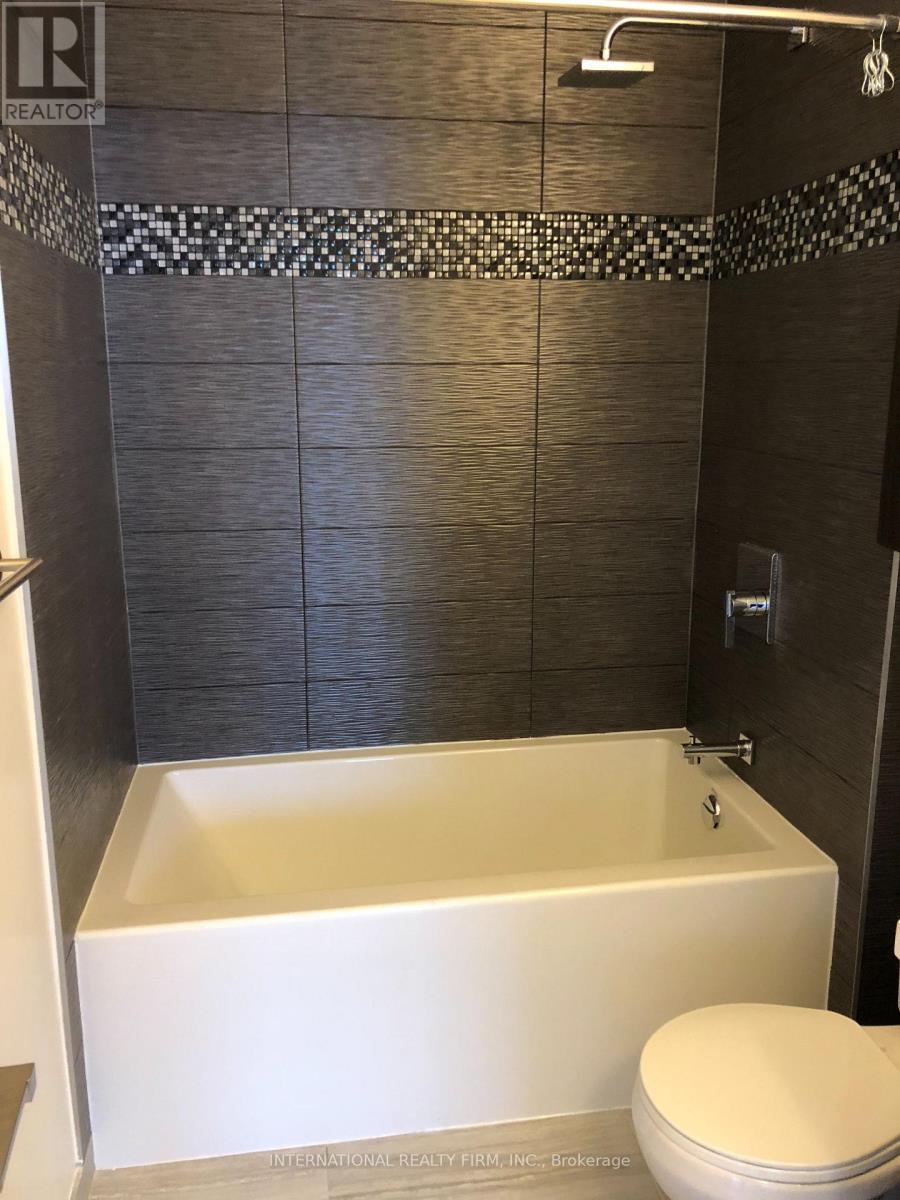 Lph10 - 3700 Highway 7, Vaughan (Vaughan Corporate Centre), Ontario  L4L 0G8 - Photo 11 - N12485810