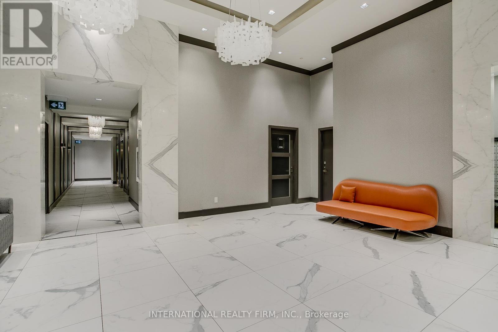 Lph10 - 3700 Highway 7, Vaughan (Vaughan Corporate Centre), Ontario  L4L 0G8 - Photo 4 - N12485810