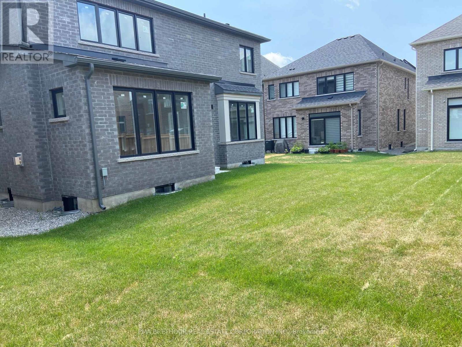 35 Brabin Circle, Whitby, Ontario  L1P 0B9 - Photo 32 - E12319751