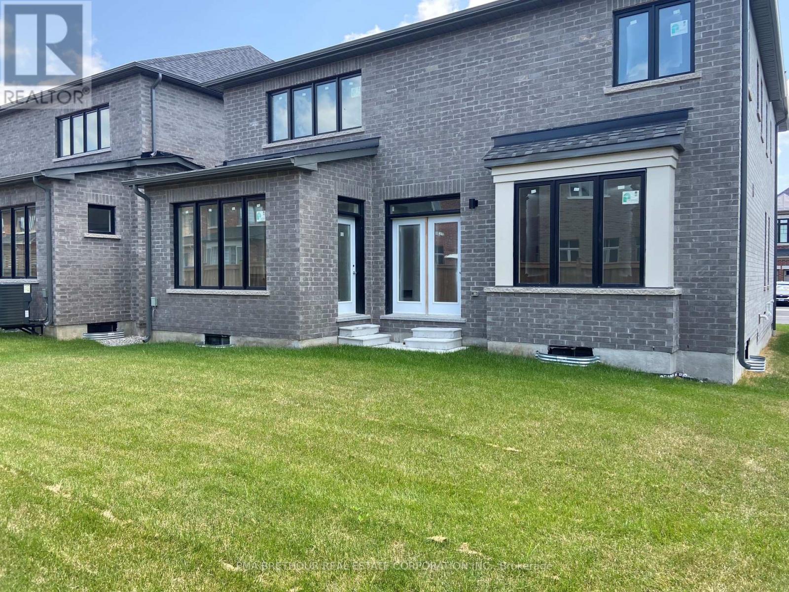 35 Brabin Circle, Whitby, Ontario  L1P 0B9 - Photo 34 - E12319751