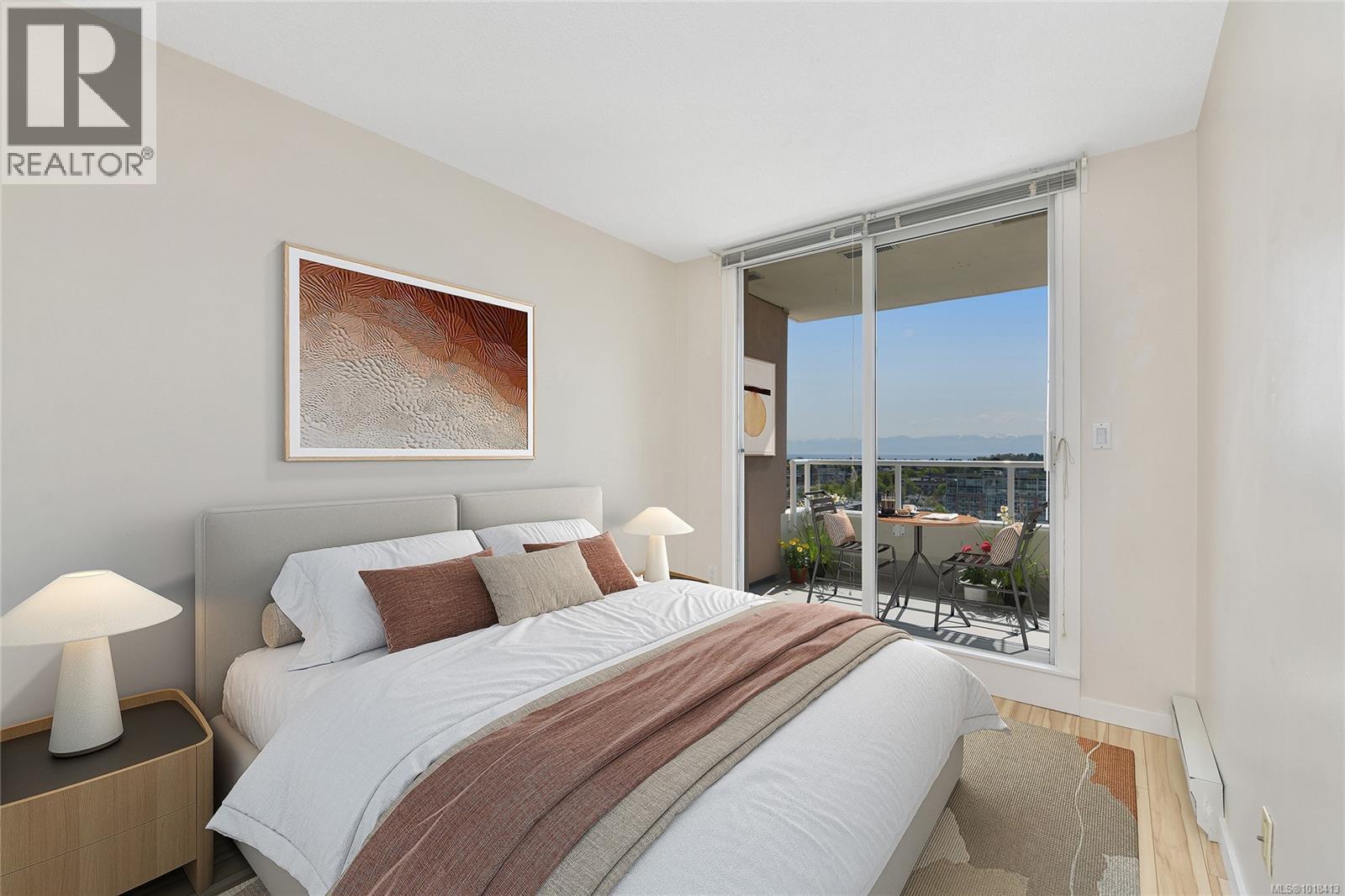 1208 930 Yates St, Victoria, British Columbia  V8V 4Z3 - Photo 3 - 1018413