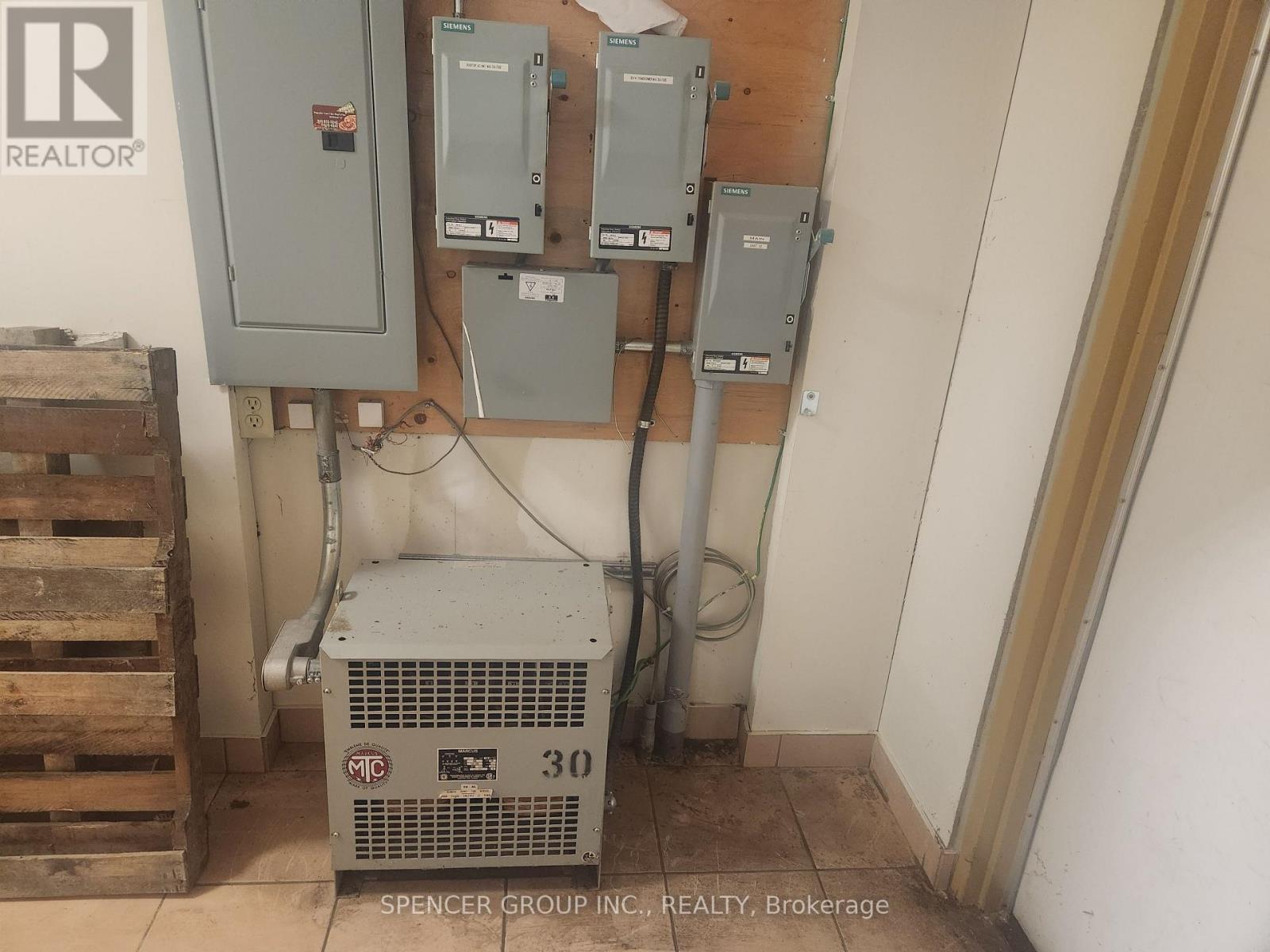 12 - 7003 Steeles Avenue W, Toronto, Ontario  M9W 0A2 - Photo 24 - W12485013