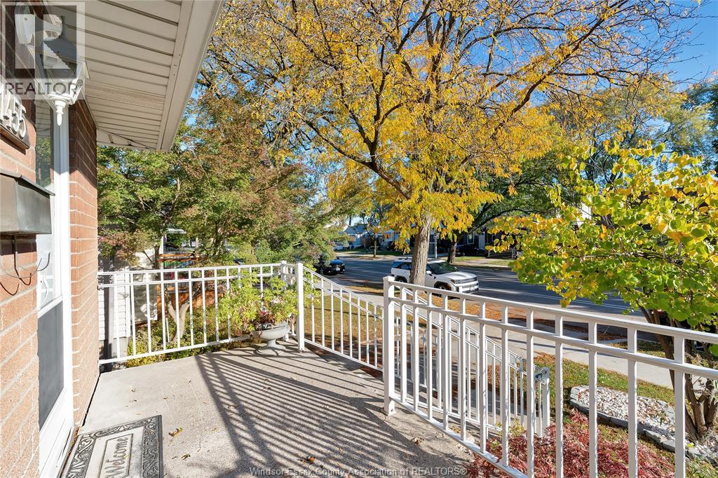 1455 Pillette, Windsor, Ontario  N8Y 3C1 - Photo 2 - 25027331
