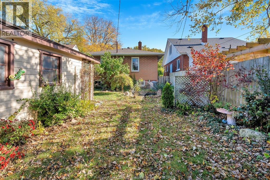 1455 Pillette, Windsor, Ontario  N8Y 3C1 - Photo 28 - 25027331