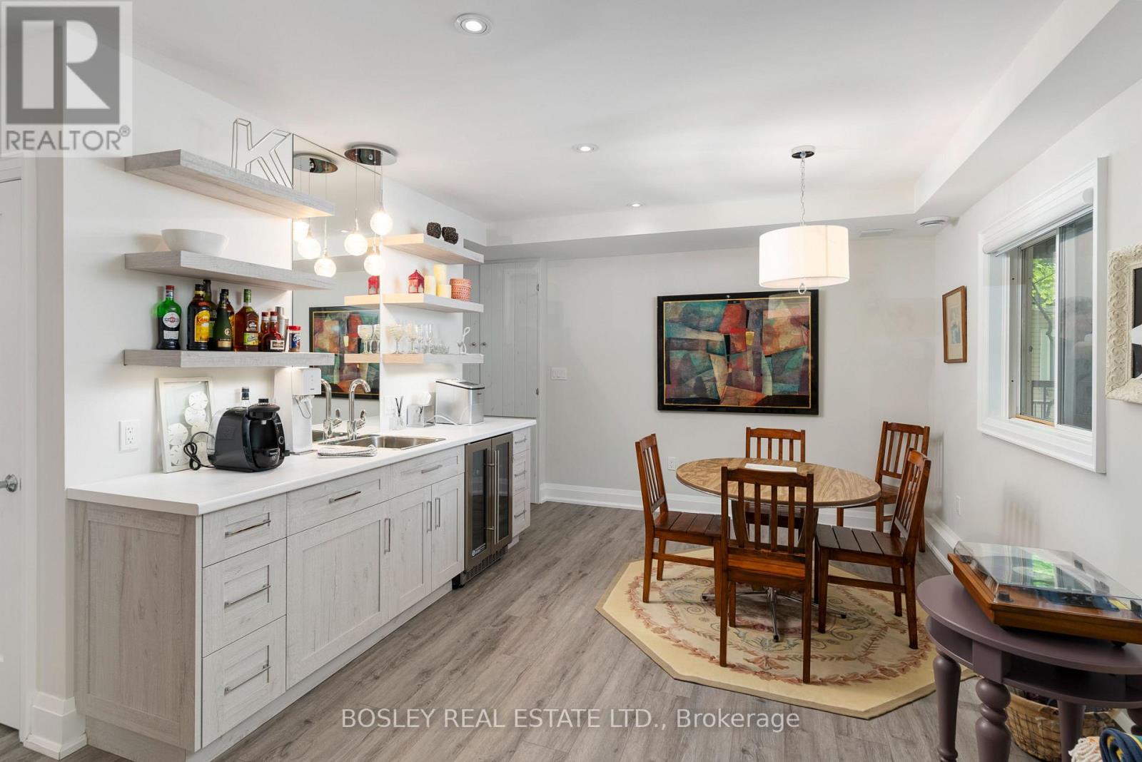 Cottage - 152 Farlain Lake Road E, Tiny, Ontario  L9M 0B5 - Photo 11 - S12485795