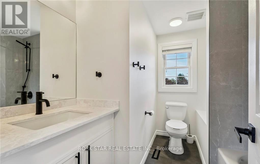 8 Ginger Drive, Barrie (Holly), Ontario  L4N 9Z2 - Photo 14 - S12485808