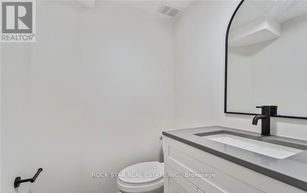 8 Ginger Drive, Barrie (Holly), Ontario  L4N 9Z2 - Photo 15 - S12485808