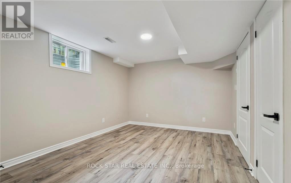 8 Ginger Drive, Barrie (Holly), Ontario  L4N 9Z2 - Photo 17 - S12485808