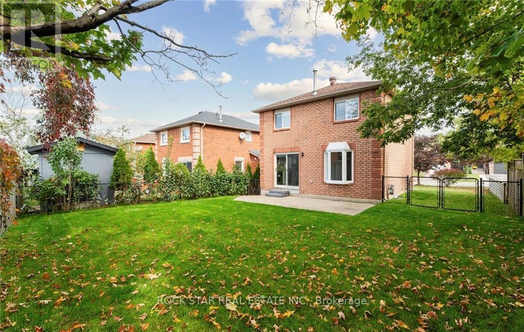 8 Ginger Drive, Barrie (Holly), Ontario  L4N 9Z2 - Photo 19 - S12485808