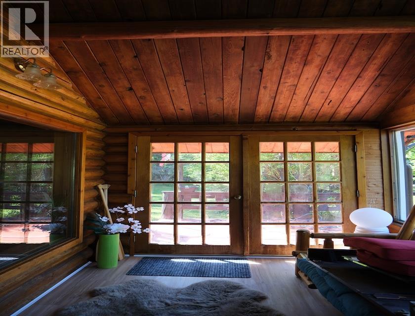 4061 Torry Road, Eagle Bay, British Columbia  V0E 1T0 - Photo 14 - 10366351