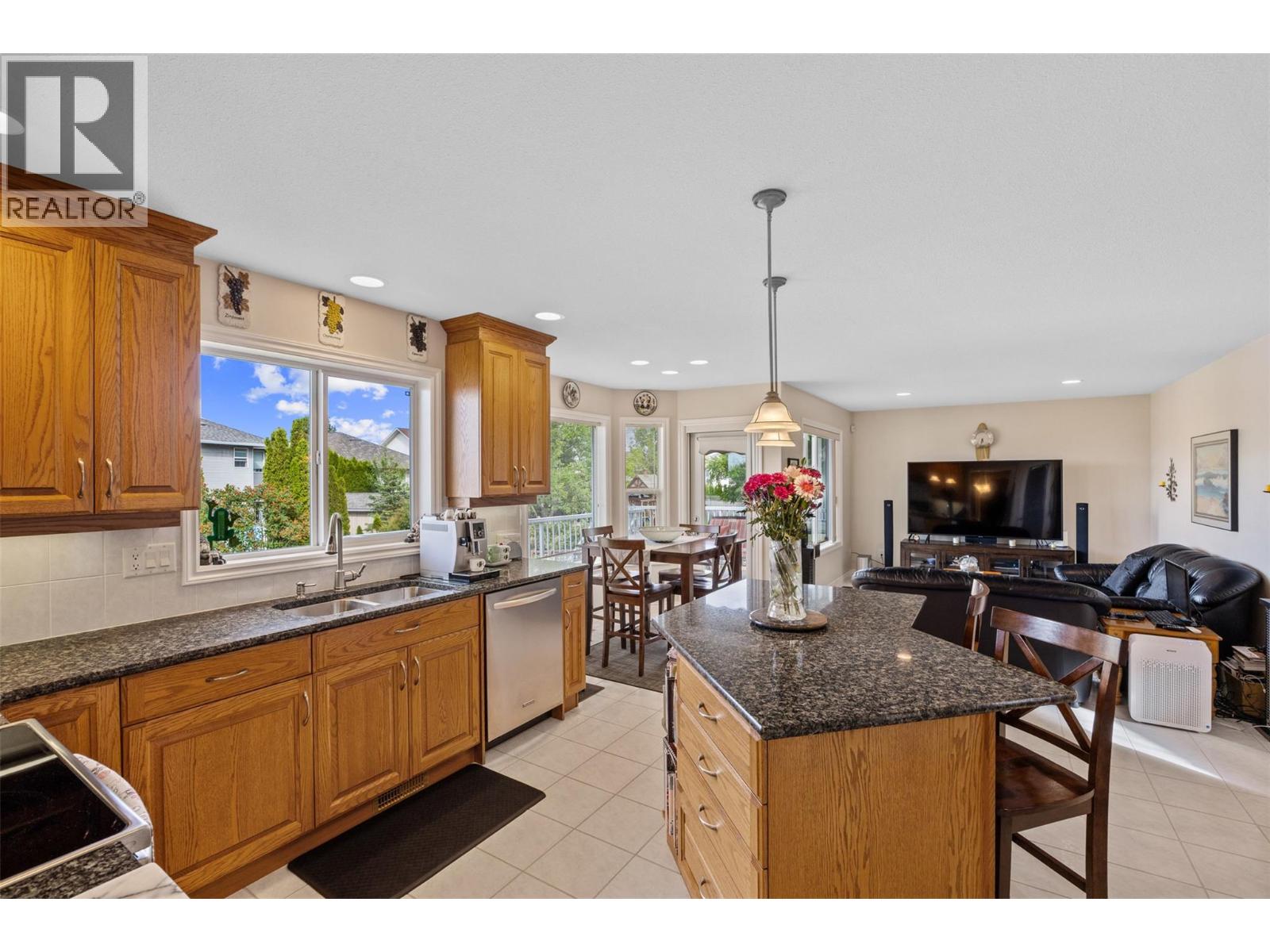 851 Bramble Place, Kamloops, British Columbia  V1S 1Y6 - Photo 12 - 10366831