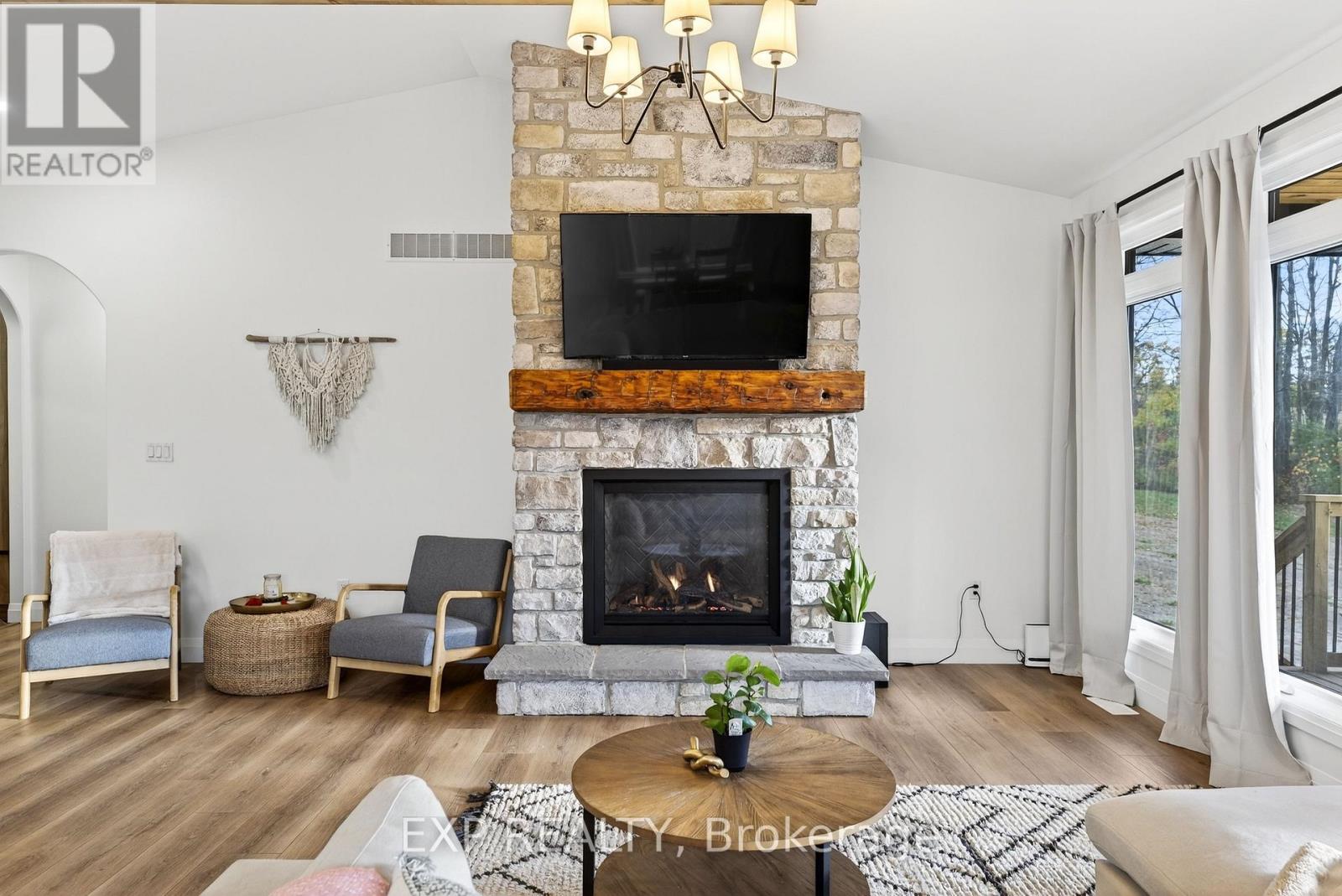 67 Meagan Lane, Quinte West (Frankford Ward), Ontario  K0K 2C0 - Photo 17 - X12485871