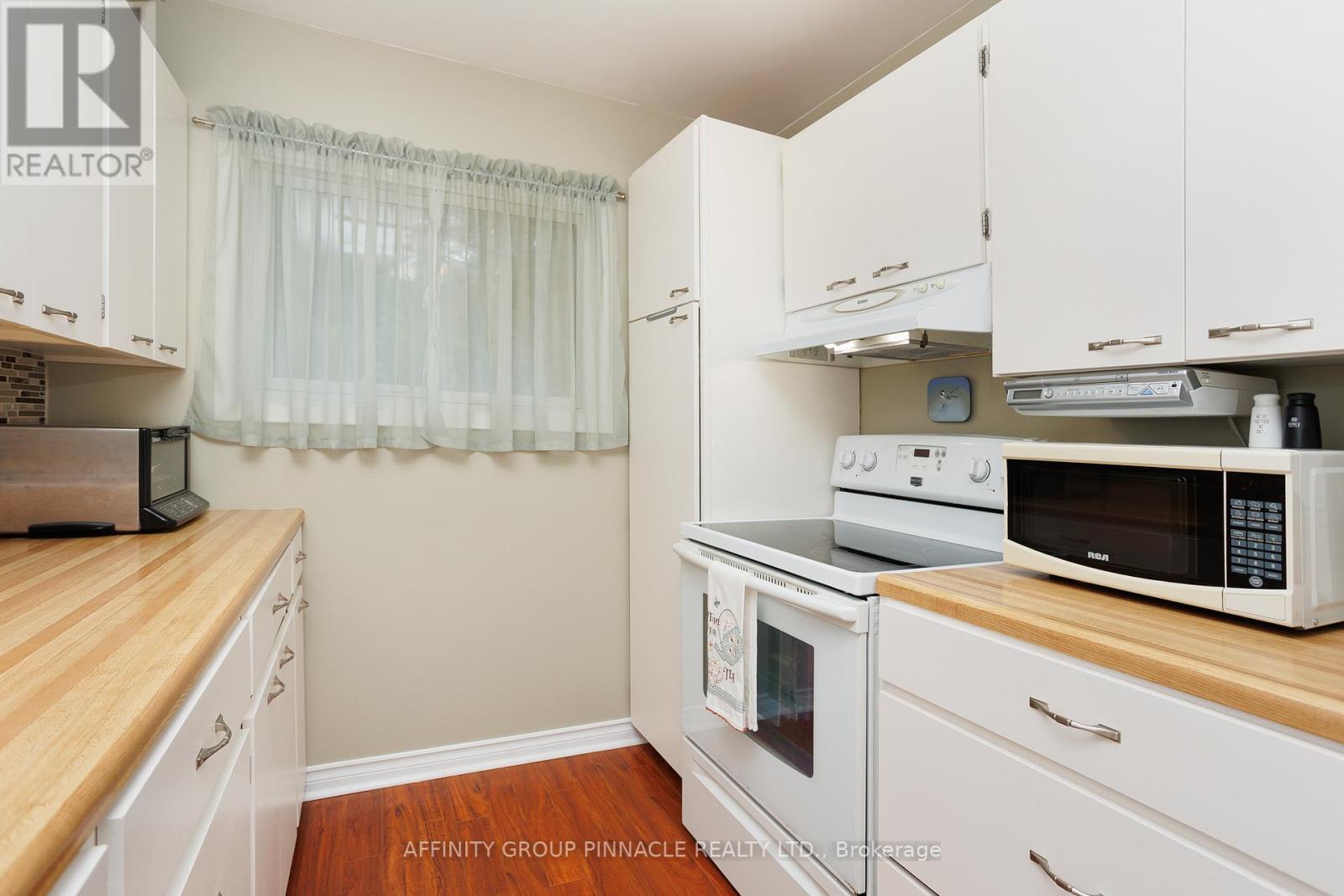 11 Lakeview Crescent, Kawartha Lakes, Ontario  K0M 1A0 - Photo 25 - X12485884