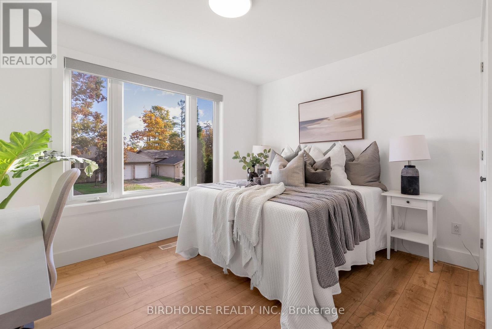 50 Birch Crescent, Kawartha Lakes, Ontario  K0M 1A0 - Photo 17 - X12485923