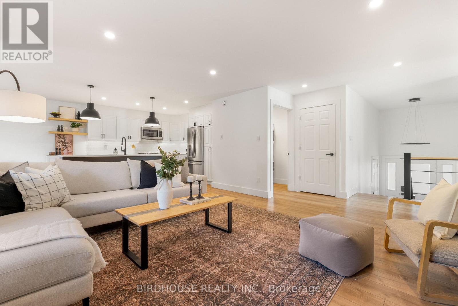 50 Birch Crescent, Kawartha Lakes, Ontario  K0M 1A0 - Photo 4 - X12485923