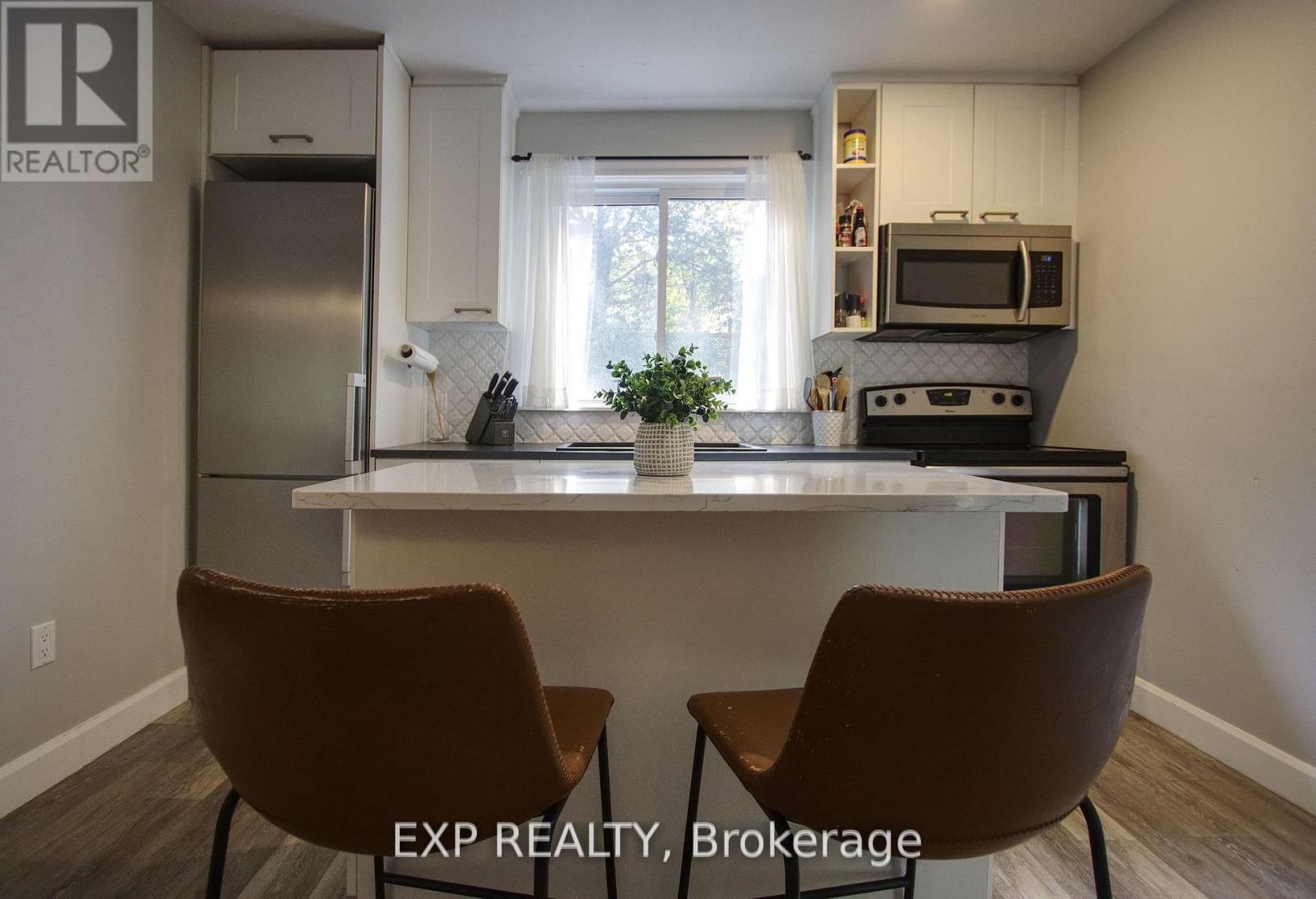 349 Euclid Avenue, Peterborough, Ontario  K9H 1M7 - Photo 6 - X12485969