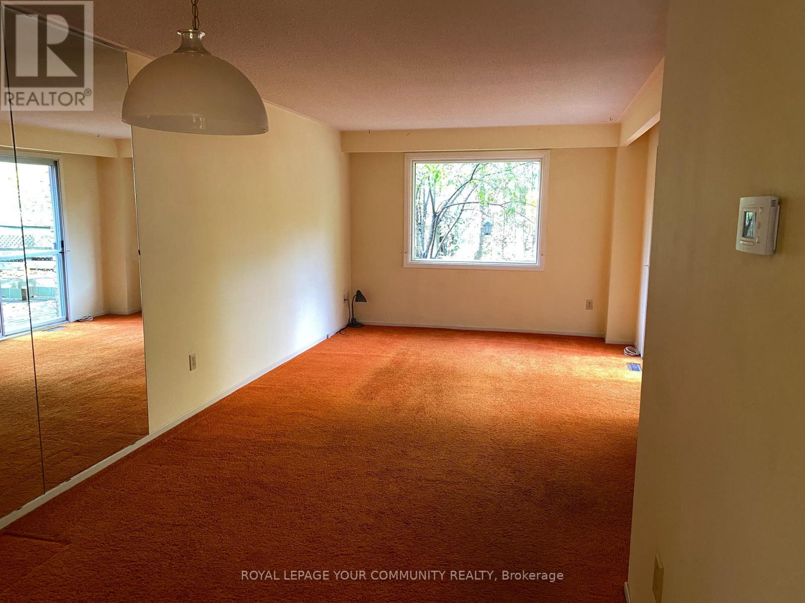 108 Orchard Heights Boulevard, Aurora, Ontario  L4G 2Z9 - Photo 3 - N12449026