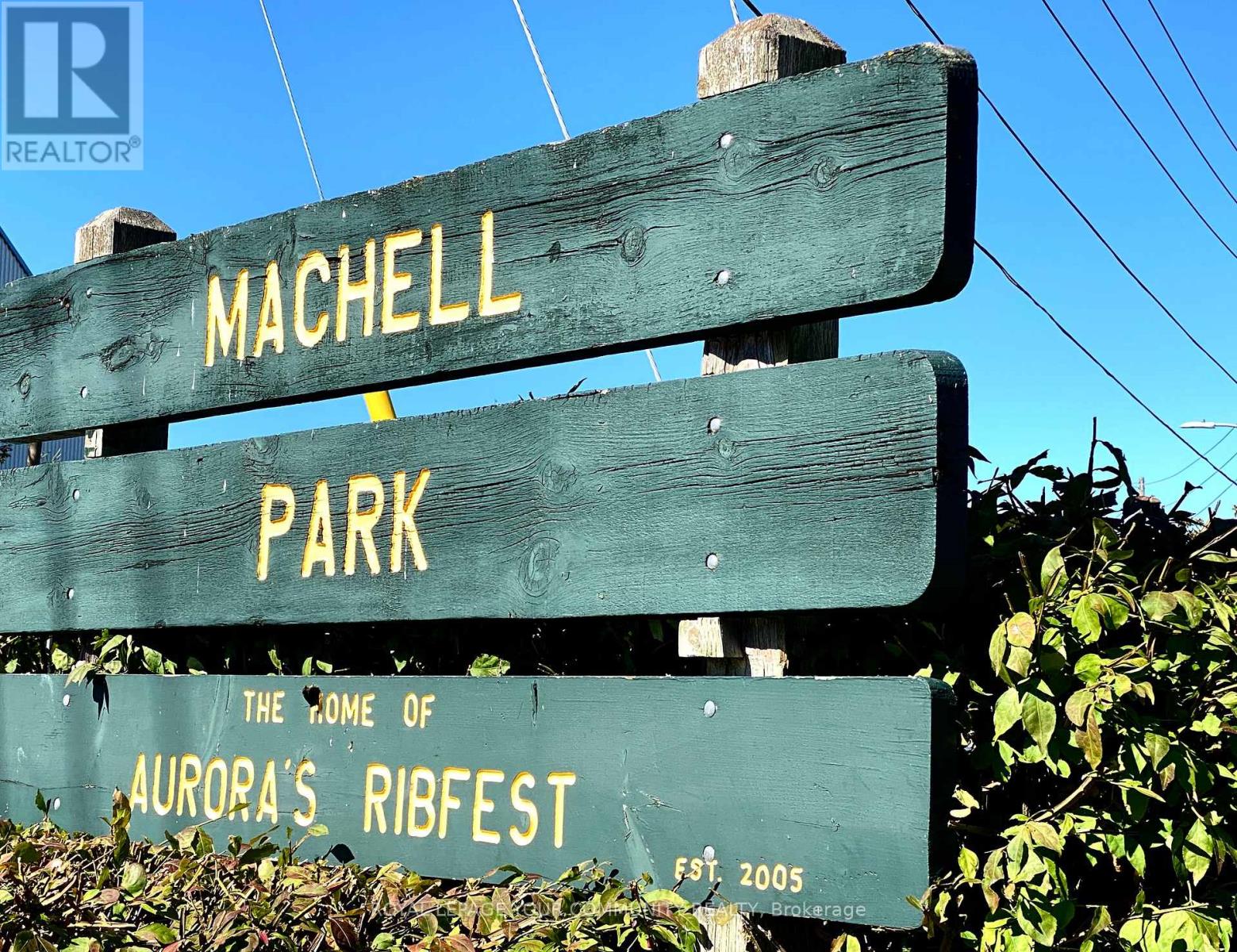 108 Orchard Heights Boulevard, Aurora, Ontario  L4G 2Z9 - Photo 32 - N12449026