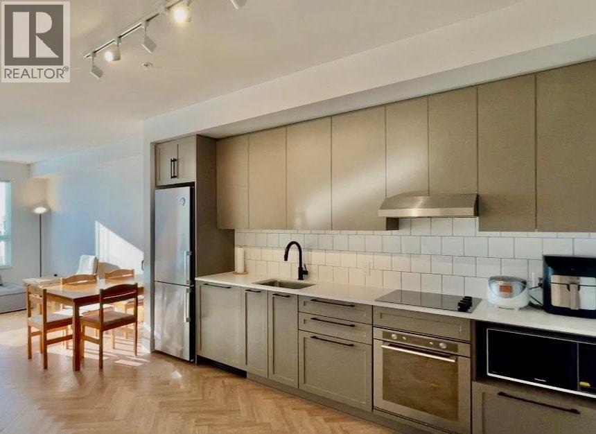 309 9228 SLOPES MEWS, Burnaby, British Columbia