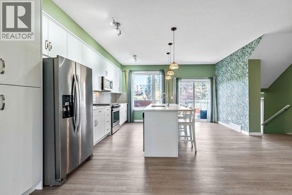 135 Shawnee Common Sw, Calgary, Alberta  T2Y 0P9 - Photo 7 - A2263974