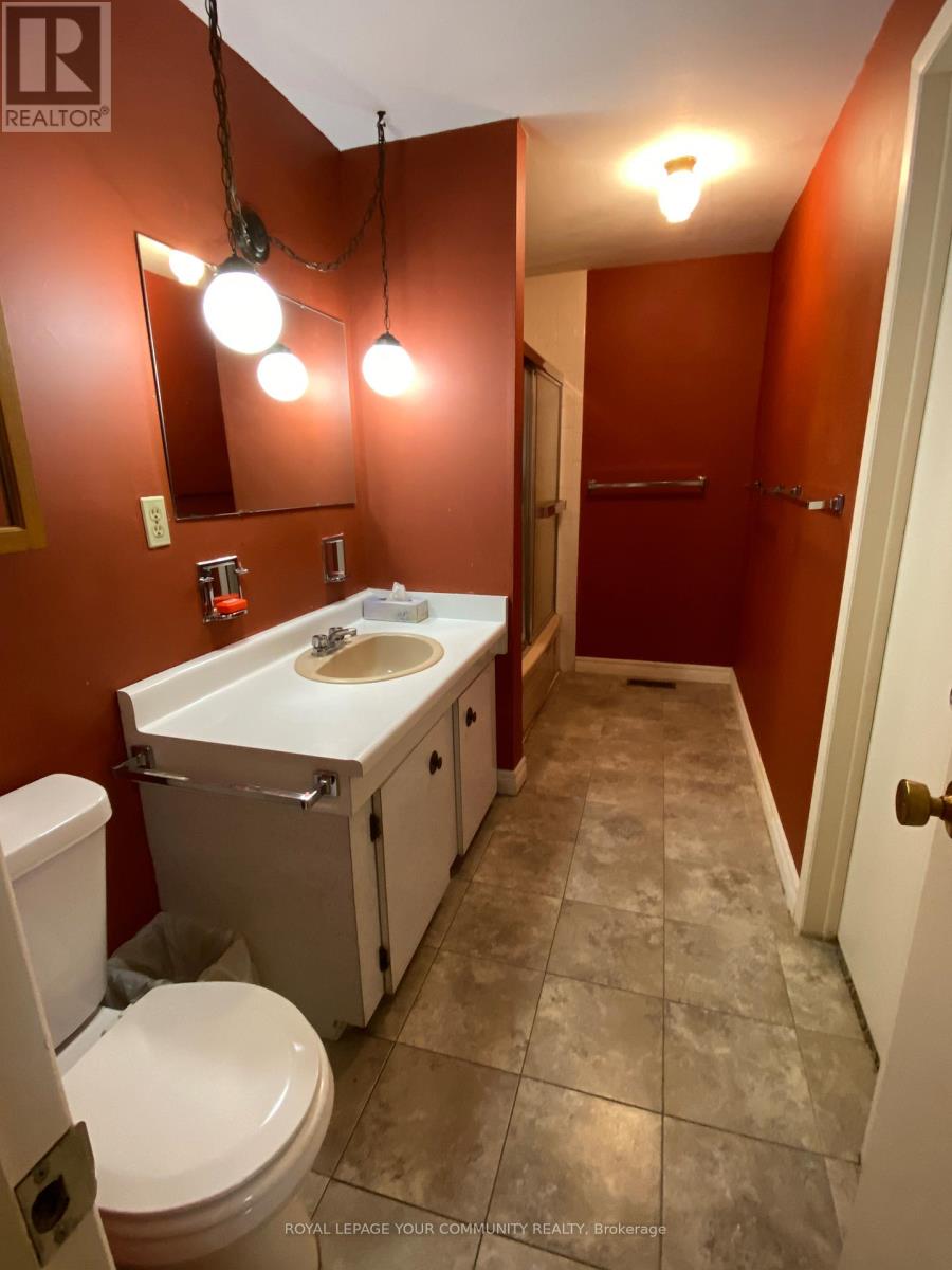 108 Orchard Heights Boulevard, Aurora, Ontario  L4G 2Z9 - Photo 15 - N12449026