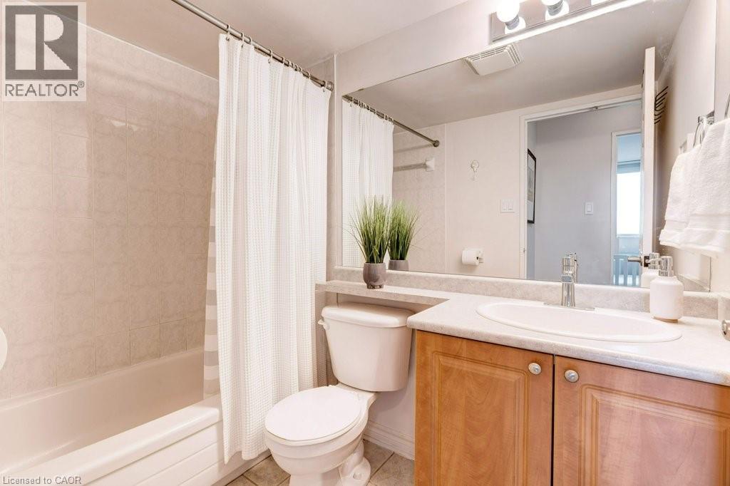 3501 Glen Erin Drive Unit# 1009, Mississauga, Ontario  L5L 2E9 - Photo 13 - 40769021