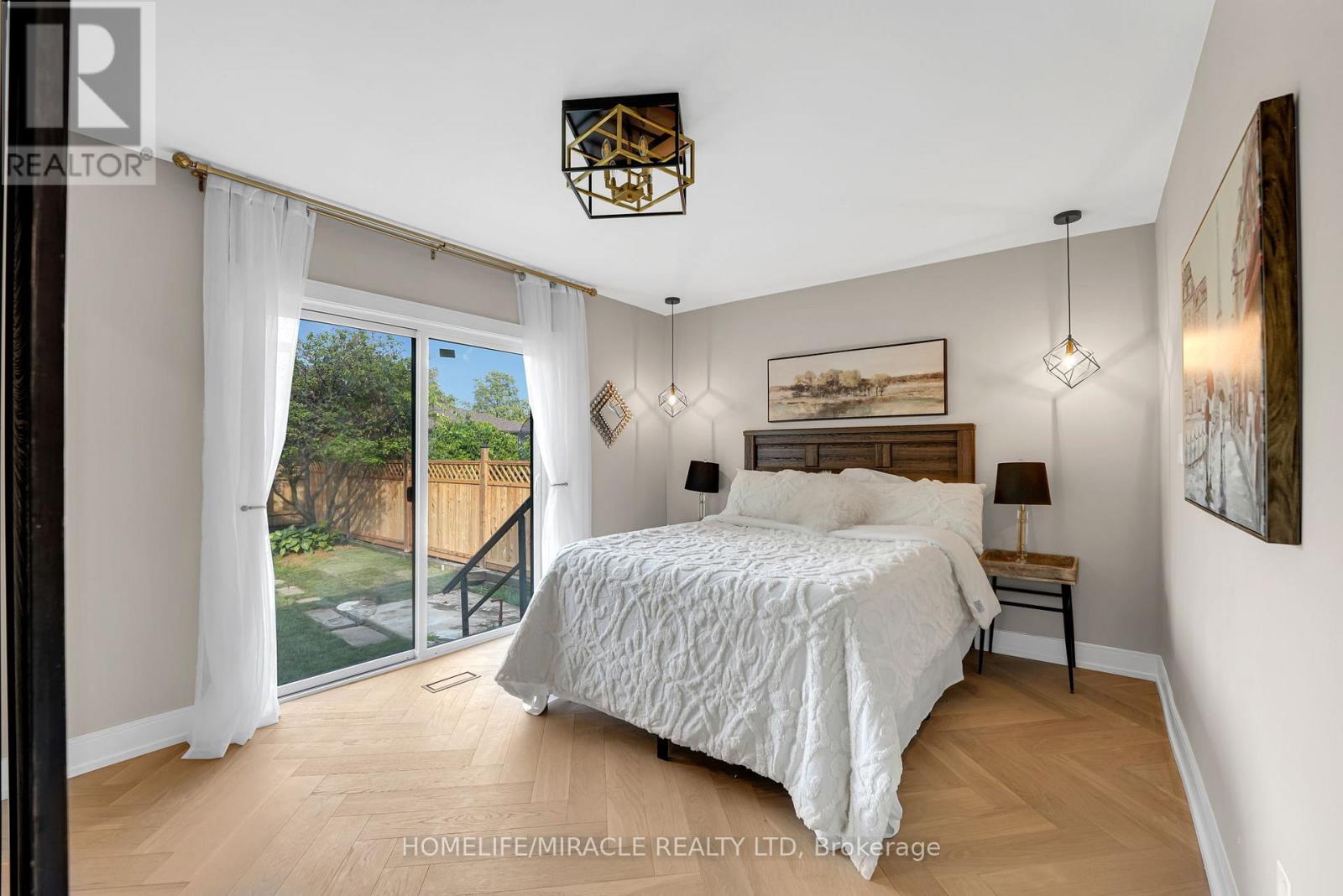 125 Elmcrest Road, Toronto, Ontario  M9C 3R5 - Photo 16 - W12482793