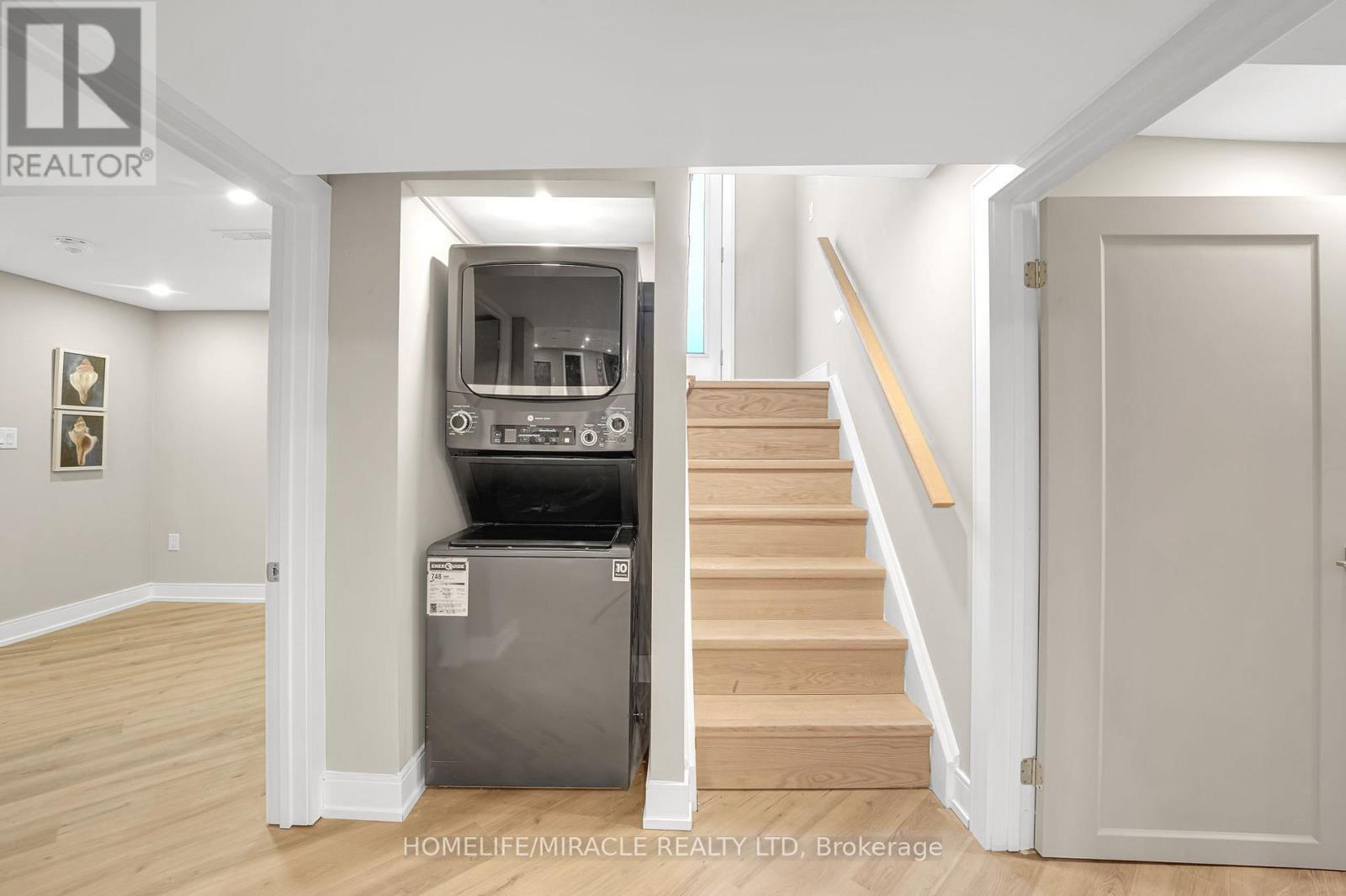 125 Elmcrest Road, Toronto, Ontario  M9C 3R5 - Photo 33 - W12482793