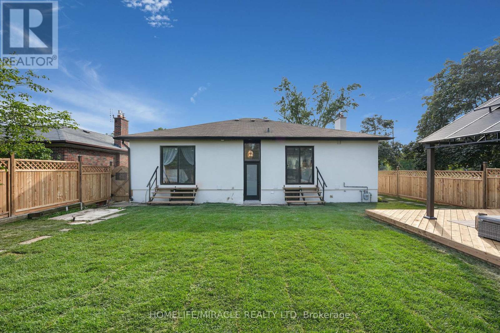 125 Elmcrest Road, Toronto, Ontario  M9C 3R5 - Photo 38 - W12482793