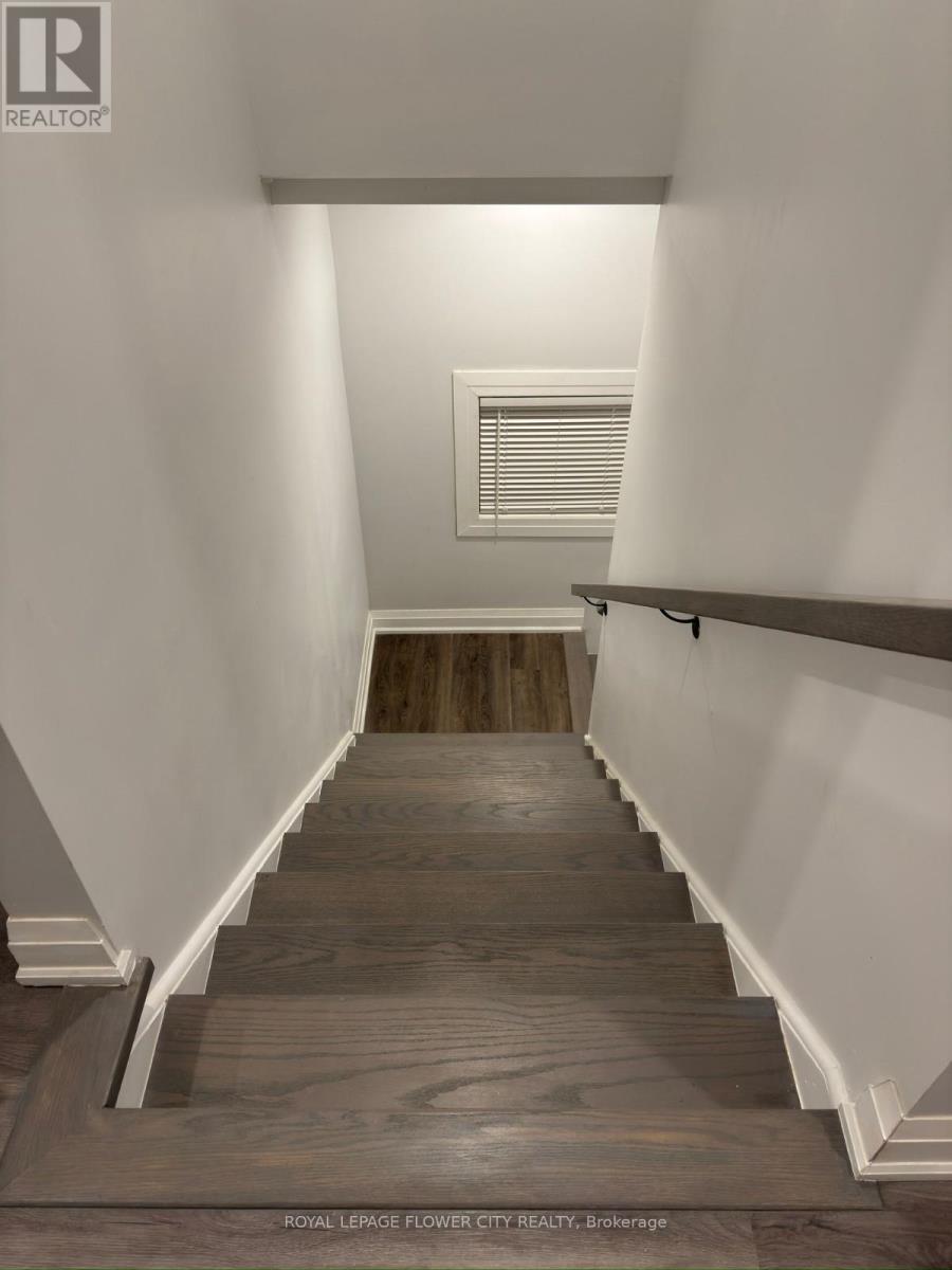 #upper - 414 Perth Avenue, Toronto, Ontario  M6P 3Y6 - Photo 16 - W12485790