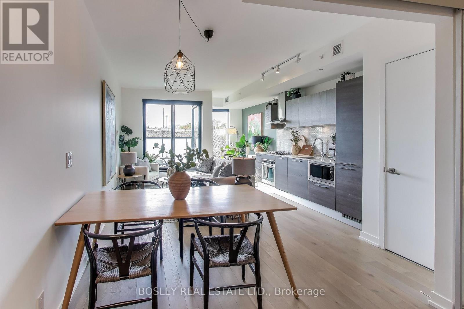 416 - 530 Indian Grove, Toronto, Ontario  M6P 0B3 - Photo 11 - W12485803